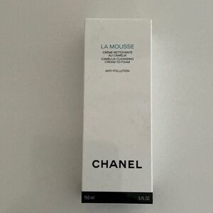 CHANEL La Mousse Cleanser - White and Black